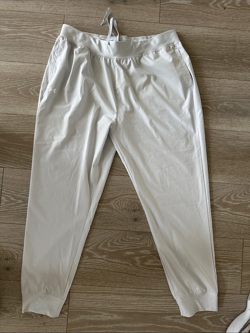 Under Armour Men's White Lightweight Joggers